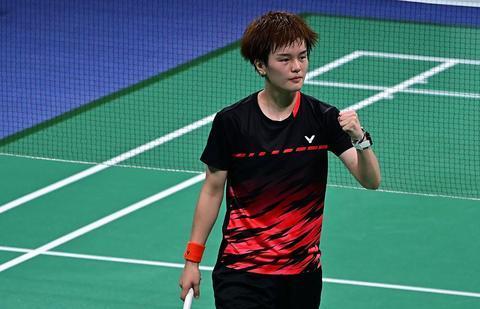 扛起进攻的 扛起进攻的