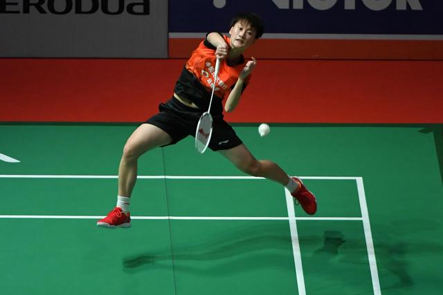 不断向着更 不断向着更