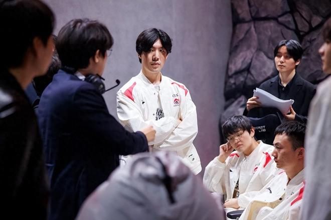 在紧迫的时 在紧迫的时