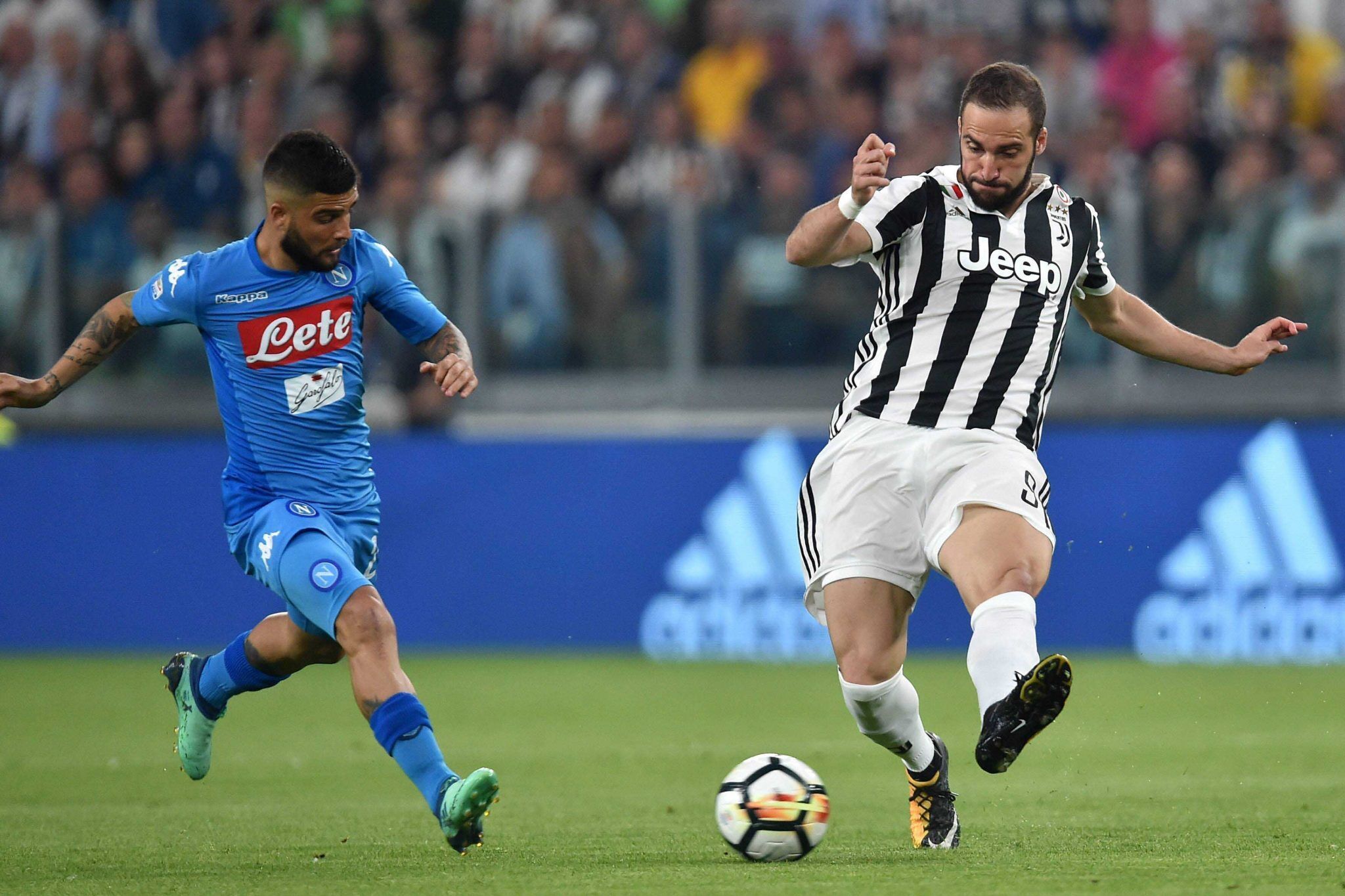 的劈吊突击 的劈吊突击